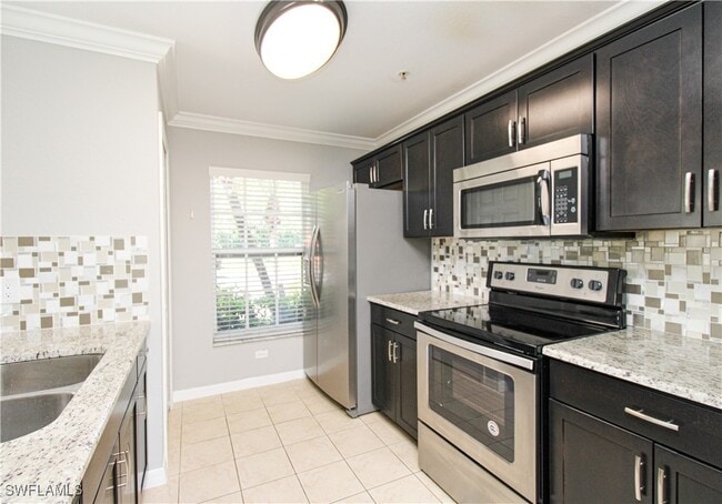 Building Photo - 9055 Gervais Cir