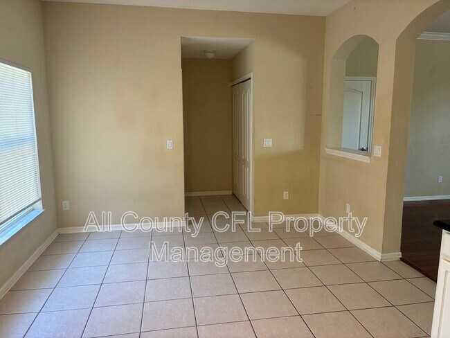 Building Photo - 13749 Lensdale Ln