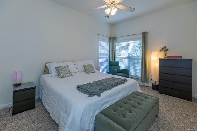 Building Photo - 616 Castle Brook Dr