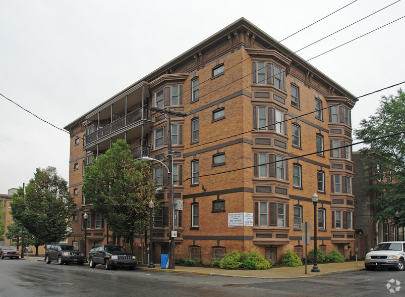 Primary Photo - The Rutledge Apartments