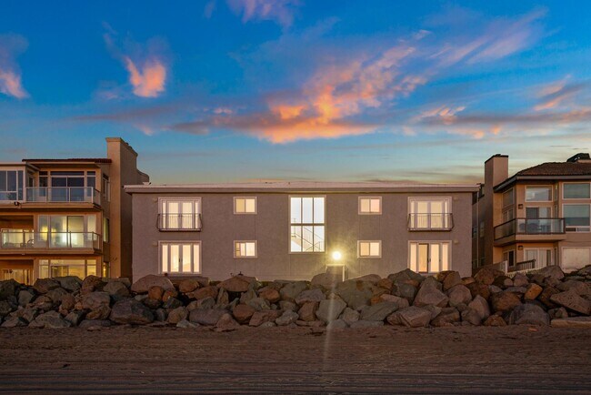 Building Photo - 1220 Seacoast Dr