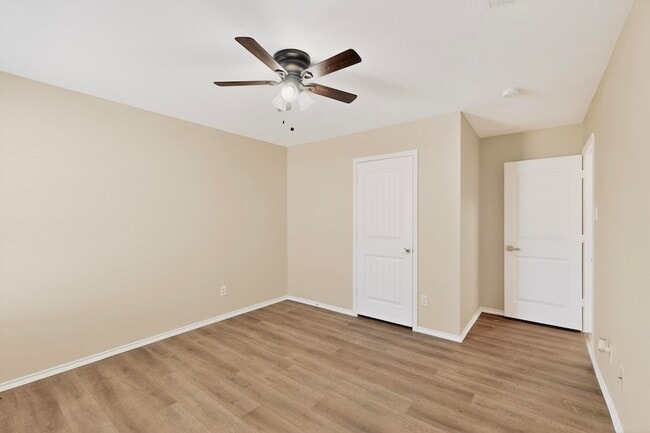 Building Photo - 1406 Cedar Hollow Dr