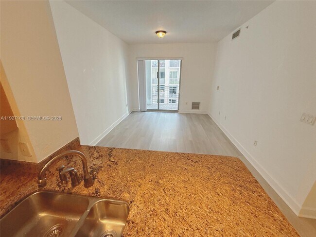 Building Photo - 1830 Radius Dr