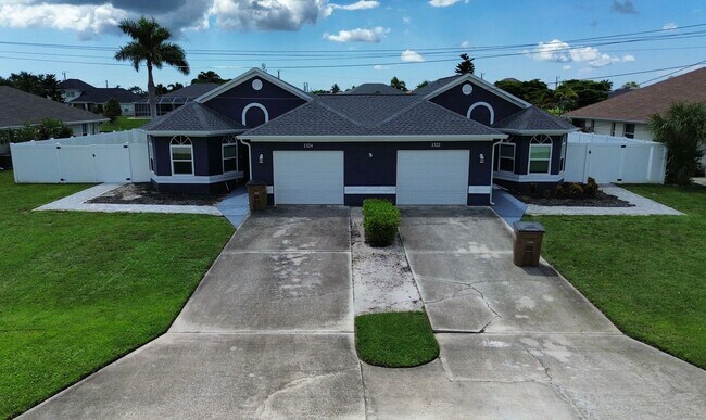 Building Photo - 1324 SE 6th Ave