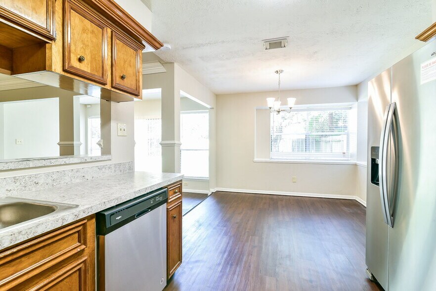 Building Photo - 15022 Mulberry Meadows Dr