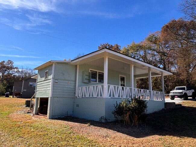 Building Photo - 2 Bedrooms- 1 Bathroom- House in Rome!