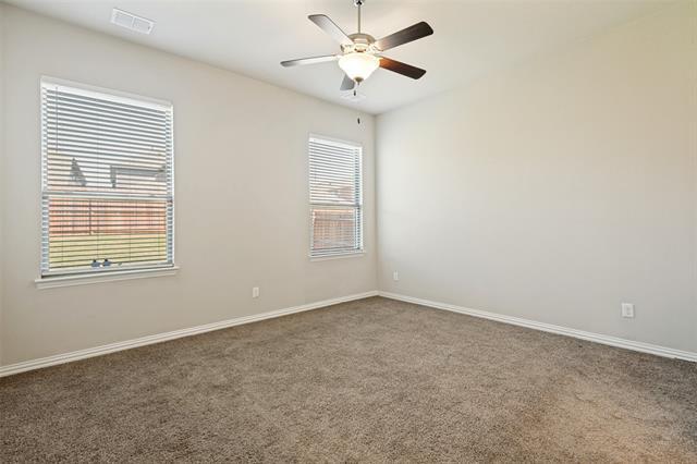 Building Photo - 3909 Chesapeake Ln