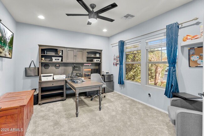 Building Photo - 6550 W Desert Blossom Way