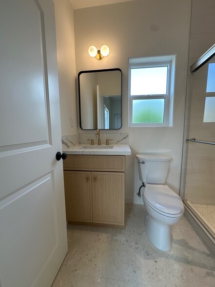 Primary Bathroom - 4917 W Flight Ave