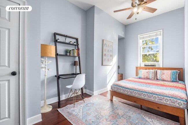 Building Photo - 42 Weirfield St