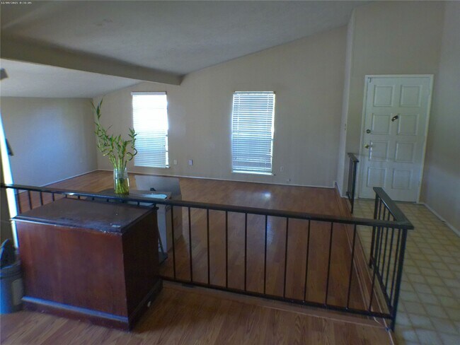 Building Photo - 15823 Ironside Hill Dr