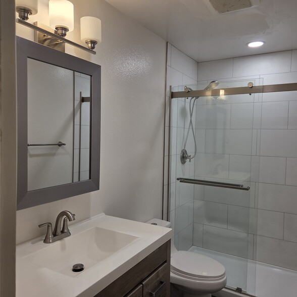 Recently remodeled bathroom - 3688 1st Ave
