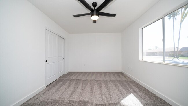 Building Photo - 14044 N Cameo Dr
