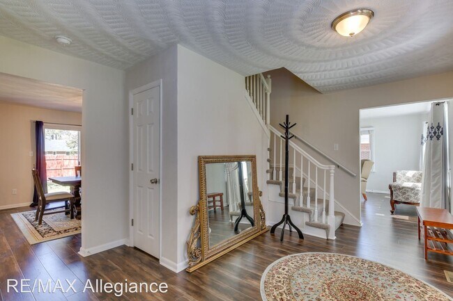 Building Photo - 4 br, 3 bath House - 5916 TAJO AVENUE