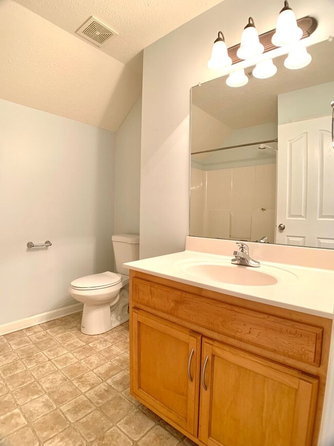 Building Photo - 800 Karmaflux Way