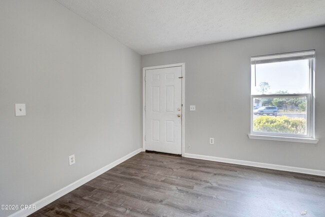 Building Photo - 3720 Burnham Way