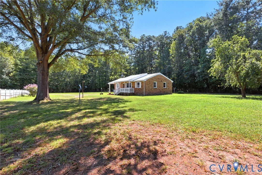 Building Photo - 2111 Clary Rd