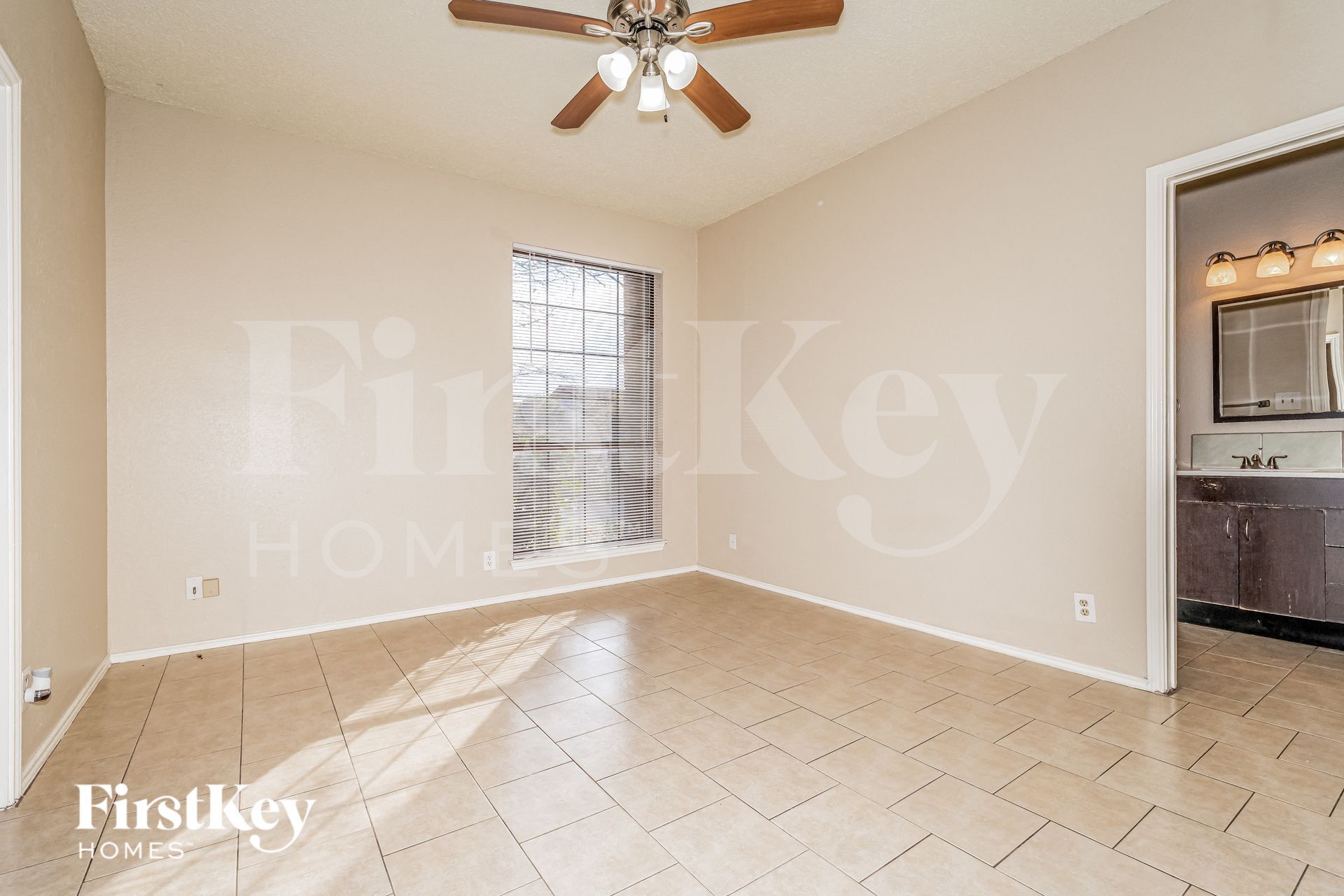 Building Photo - 1113 Sandalwood Ln