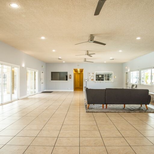 Building Photo - 2525 Flosden Rd