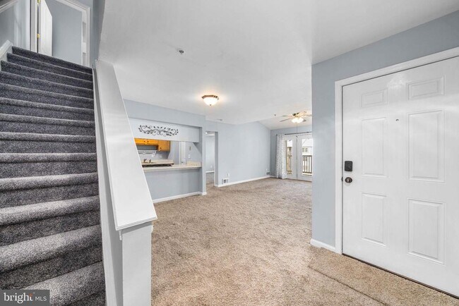 Building Photo - 806 Waters Edge Dr