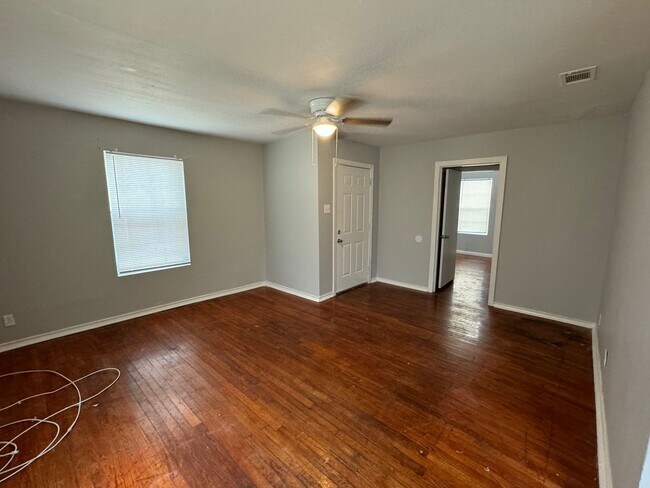 Building Photo - 3524 Rolando Ave