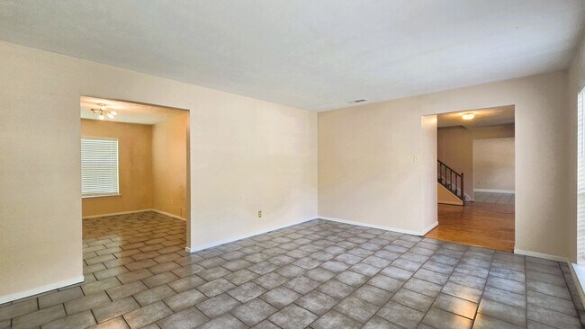 Building Photo - 3334 Birch Creek Dr