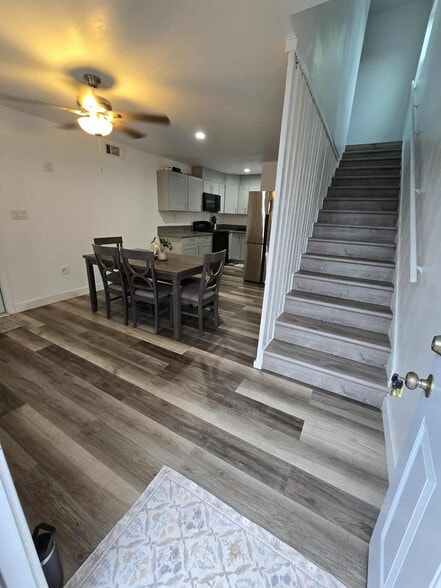 Building Photo - 534 R Ave