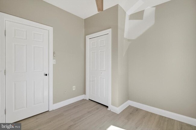 Building Photo - 505 69th St