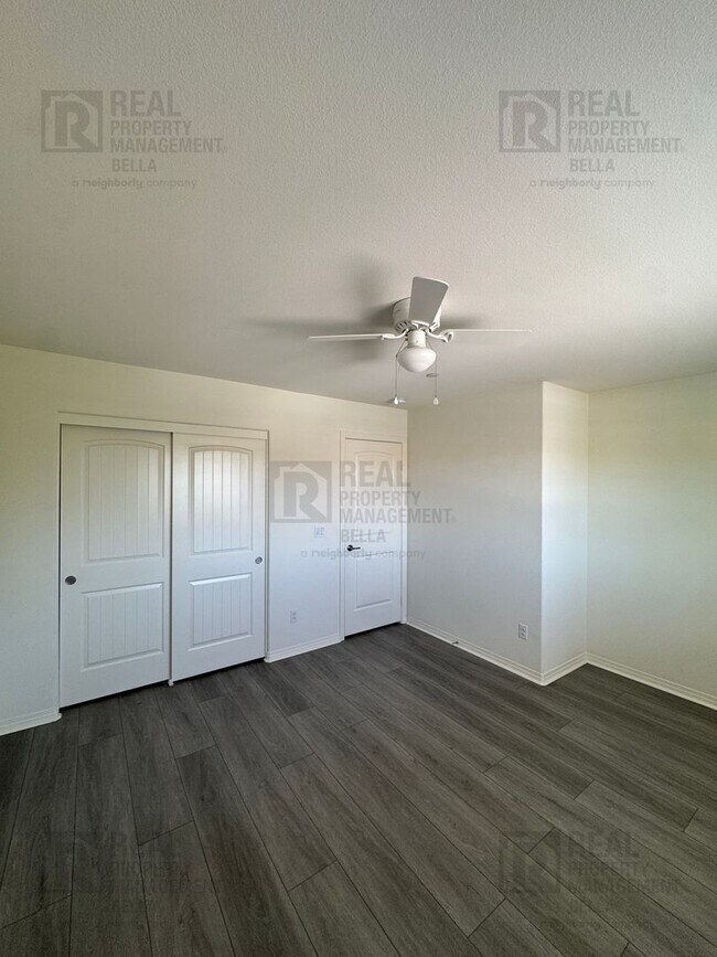 Building Photo - Cul-De-Sac Home in Heritage Lake Featuring Downstairs Bedroom & Bath + Loft