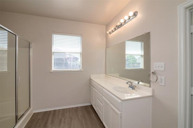 Building Photo - 9901 Amaryllis Ln