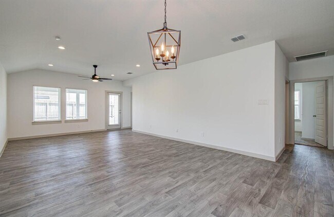 Building Photo - 14543 Rain Tree Dr