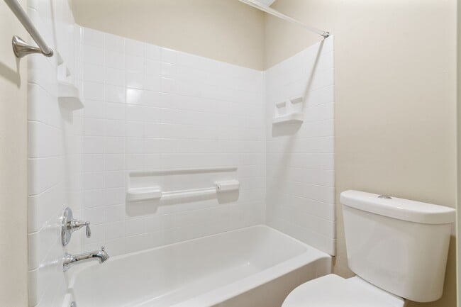 Building Photo - 69 Fallshire Dr