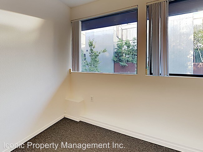 Building Photo - 1945 B St