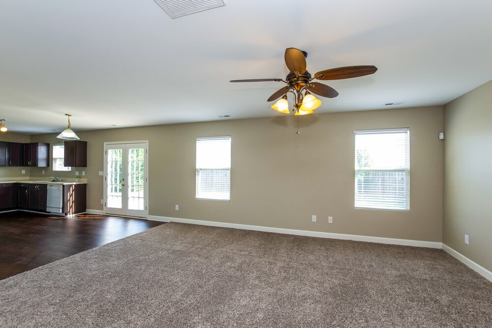 Building Photo - 1928 Slumber Oaks Ct