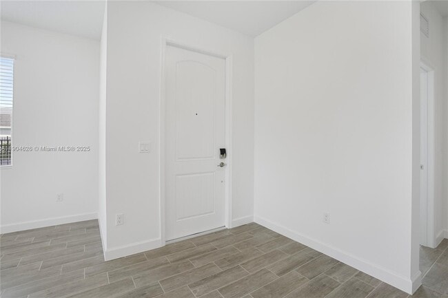 Building Photo - 19655 Barn Swallow Way