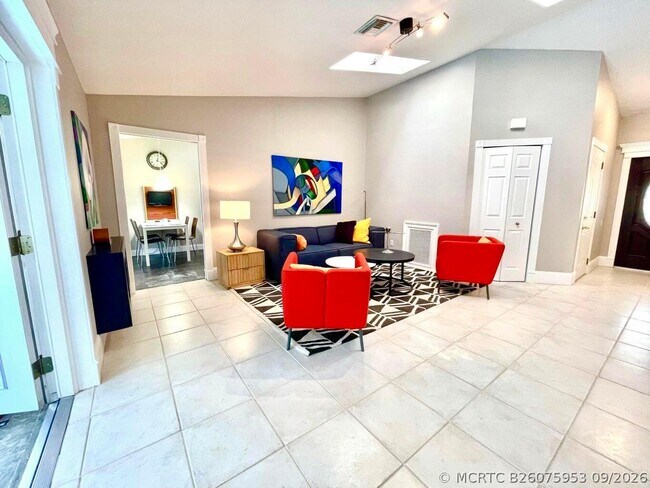 Building Photo - 1259 Denlow Ln