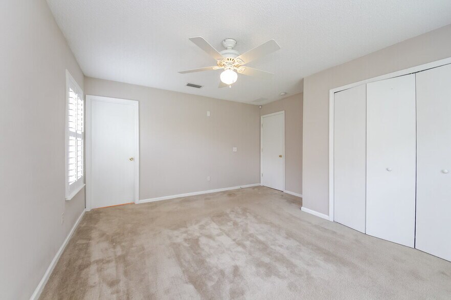 Building Photo - 9732 Chirping Way