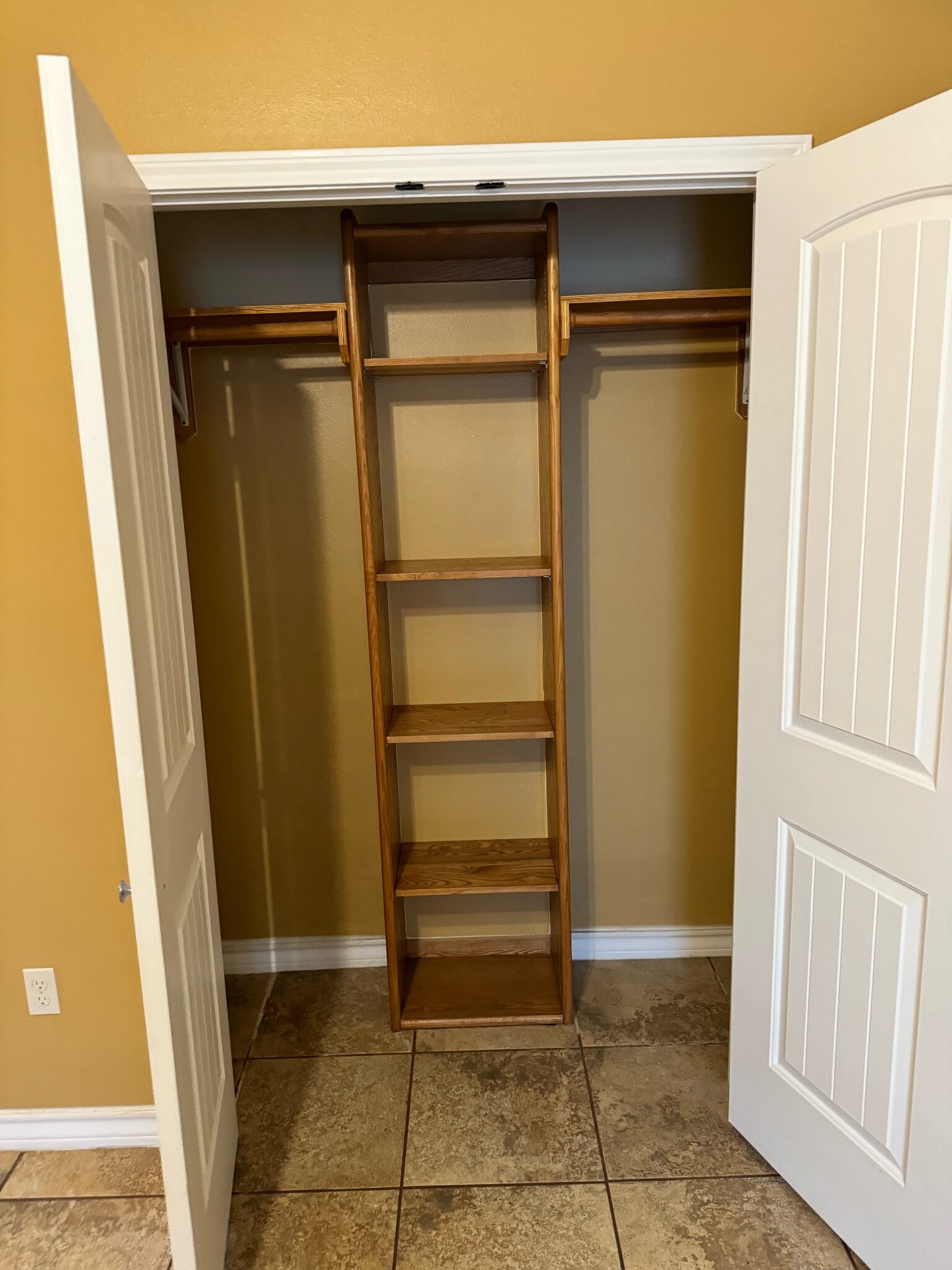 Building Photo - 12 Chaparral St