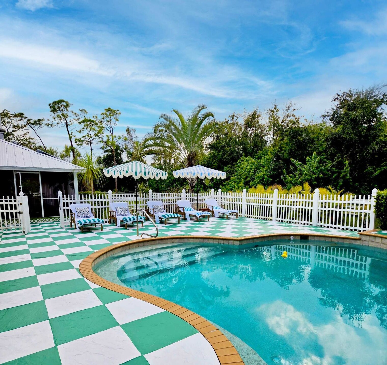 Building Photo - 15100 Sweetwater Ct