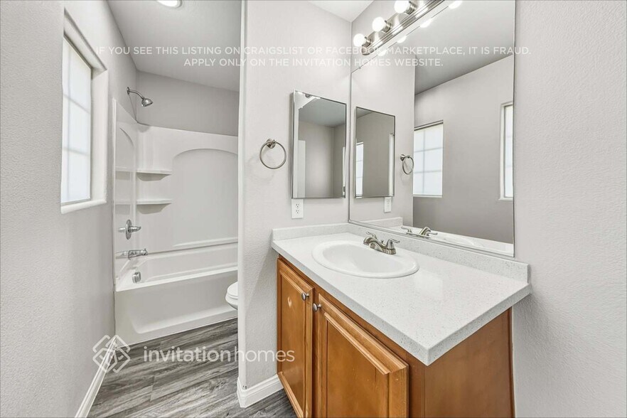 Building Photo - 7312 Ribbon Ridge Ave