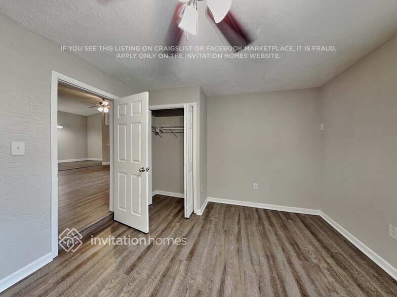 Building Photo - 6856 Moorhen Cir