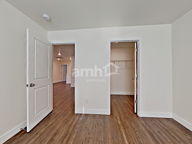 Building Photo - 13614 107th Ave Ct E