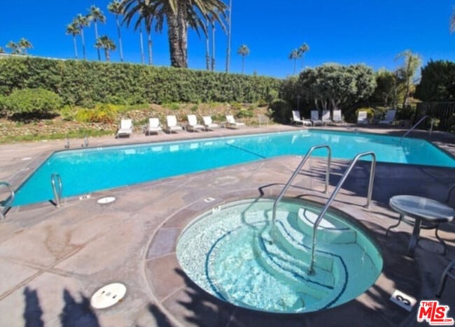 Building Photo - 6780 Shearwater Ln