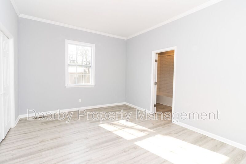 Building Photo - 203 Timberlinks Dr