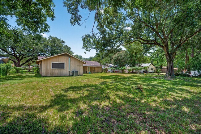 Building Photo - 10263 Old Orchard Rd