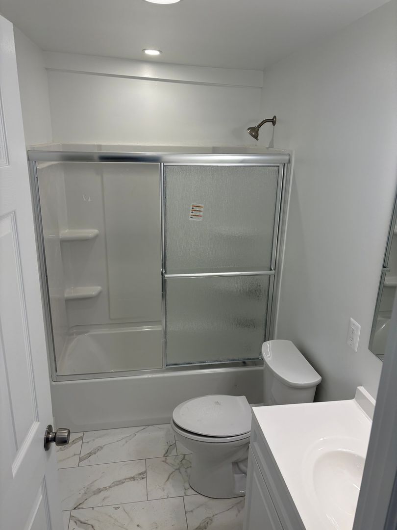 Building Photo - 302 S Camp Meade Rd