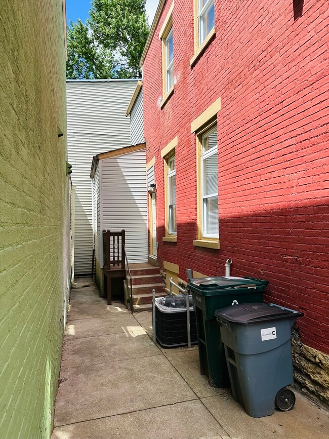 Side entrance - 2239 Flora St