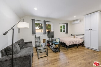 Building Photo - 11682 Hatteras St