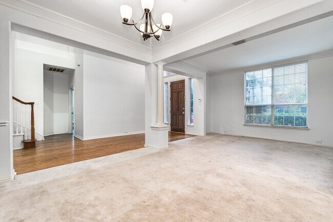 Building Photo - 3829 Bonita Dr