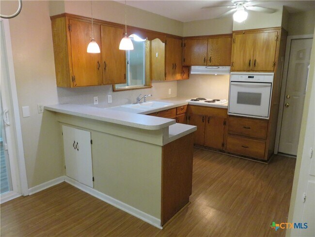 Building Photo - 969 Kunkel St